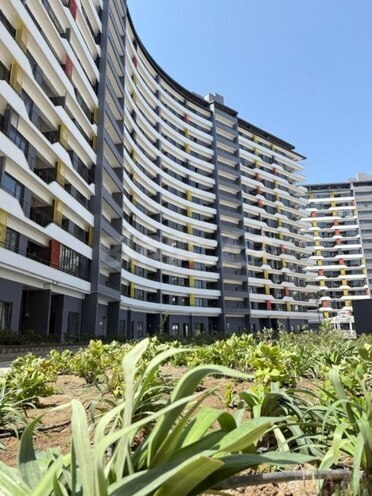 Продаётся 2-комн. новостройка 80 м², Бинагадинский р., photo 1 from 19
