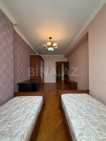 Продаётся 3-комн. новостройка 145 м², м. Низами, photo 7 from 17