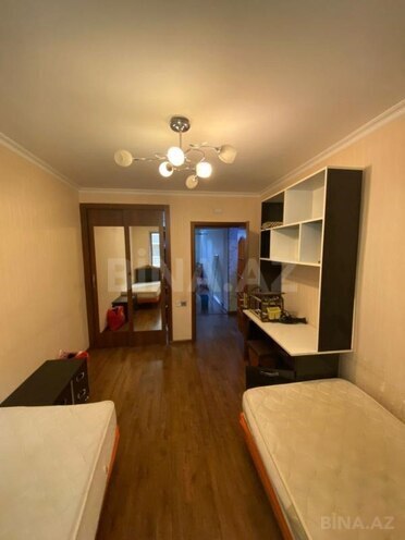 Satılır 3 otaqlı köhnə tikili 70 m², 28 May m., photo 11 from 16