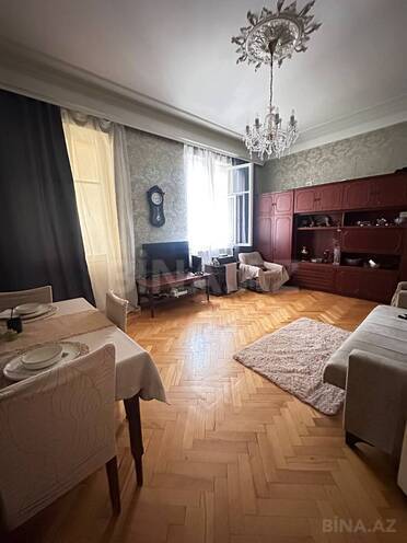 Сдаётся 2-комн. вторичка 70 м², м. Низами, photo 4 from 8