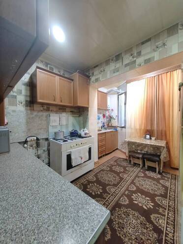 Satılır 5 otaqlı köhnə tikili 120 m², Yeni Günəşli q., photo 12 from 15