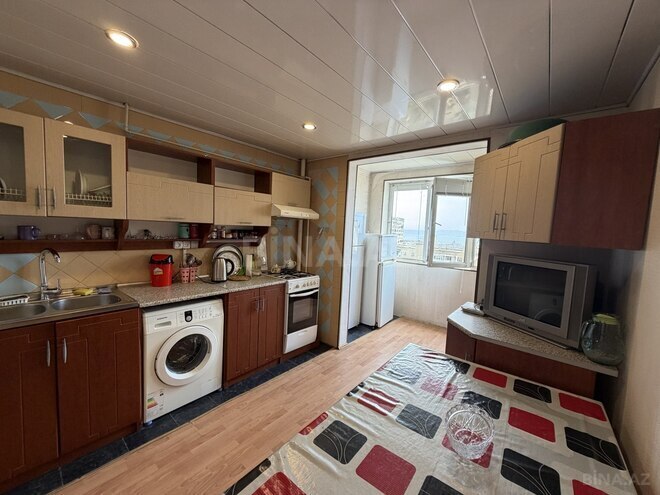 Satılır 3 otaqlı köhnə tikili 75 m², Həzi Aslanov m., photo 1 from 28