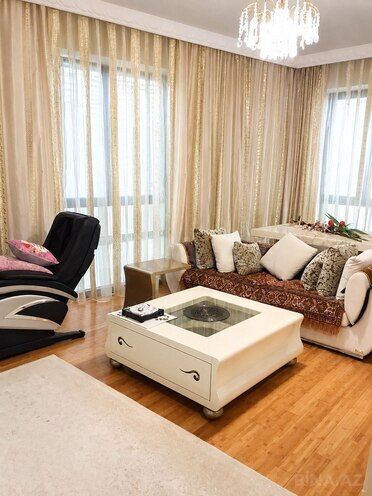 Продаётся 2-комн. новостройка 100 м², м. 8 ноября, photo 1 from 15