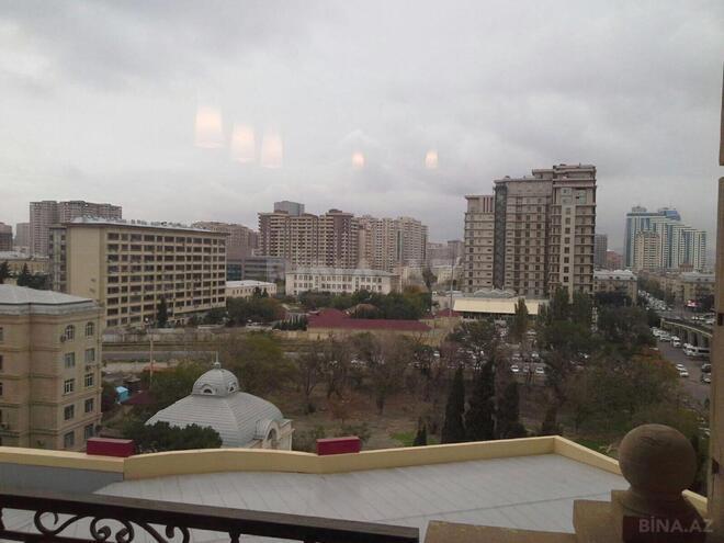 İcarəyə verilir 3 otaqlı yeni tikili 187 m², 28 May m., photo 16 from 17