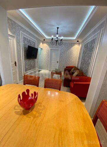Продаётся 3-комн. вторичка 55 м², м. 20 января, photo 11 from 18