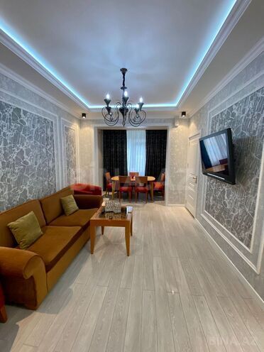 Продаётся 3-комн. вторичка 55 м², м. 20 января, photo 1 from 18