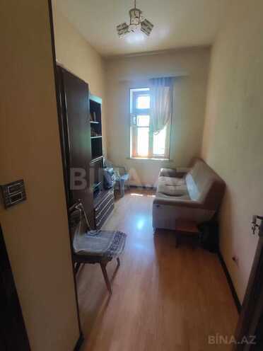 Satılır 3 otaqlı köhnə tikili 70 m², Əmircan q., photo 10 from 12