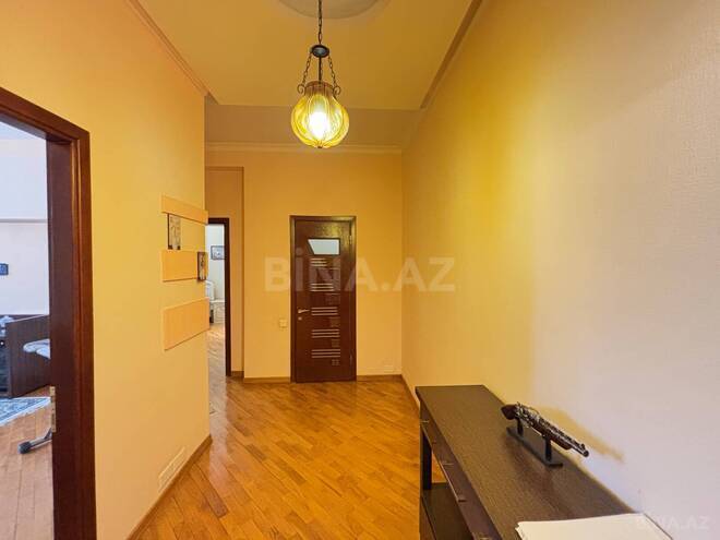 İcarəyə verilir 2 otaqlı yeni tikili 105 m², 28 May m., photo 12 from 14