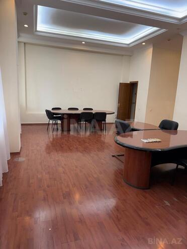 İcarəyə verilir 8 otaqlı ofis 235 m², İnşaatçılar m., photo 3 from 21