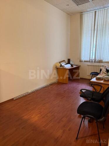 İcarəyə verilir 8 otaqlı ofis 235 m², İnşaatçılar m., photo 6 from 21