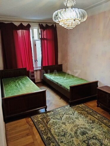 Продаётся 2-комн. вторичка 48 м², м. Элмляр Академиясы, photo 5 from 14