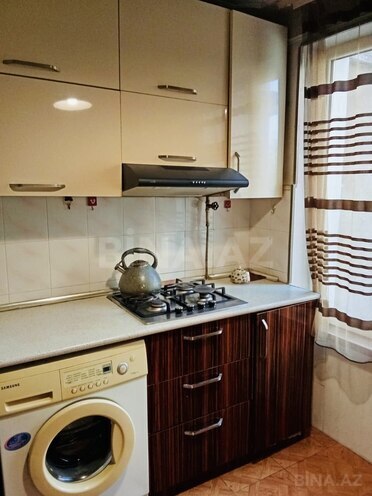 Продаётся 2-комн. вторичка 48 м², м. Элмляр Академиясы, photo 9 from 14