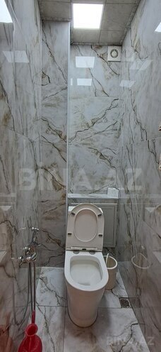 Satılır 2 otaqlı köhnə tikili 67 m², 8-ci mikrorayon q., photo 20 from 22