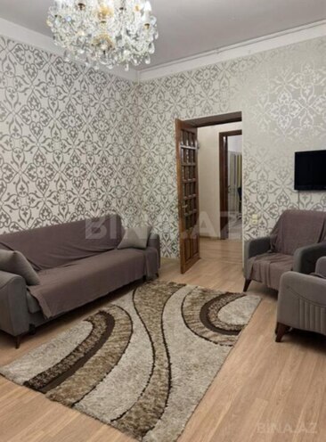 Сдаётся 2-комн. вторичка 80 м², м. Низами, photo 1 from 17