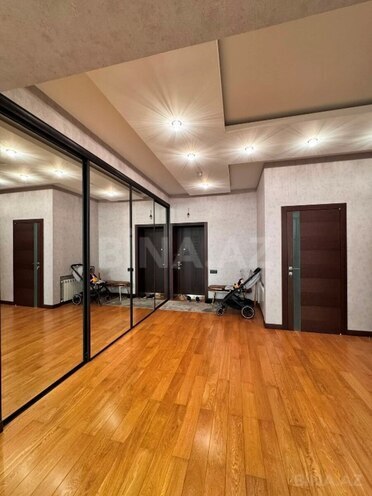 Продаётся 3-комн. новостройка 158 м², м. Элмляр Академиясы, photo 9 from 16