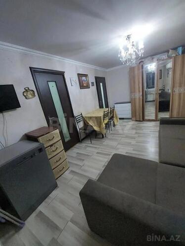Продаётся 2-комн. вторичка 31 м², м. Иншаатчылар, photo 1 from 11