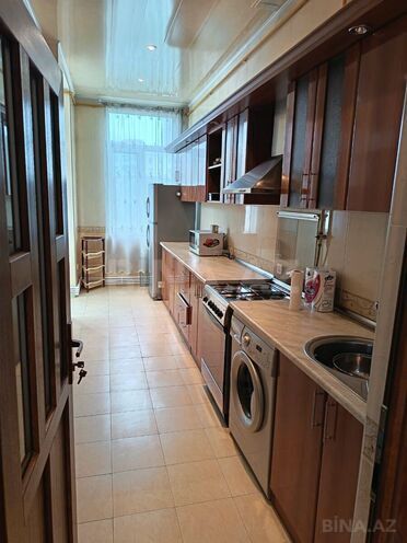 İcarəyə verilir 2 otaqlı yeni tikili 80 m², 28 May m., photo 5 from 11