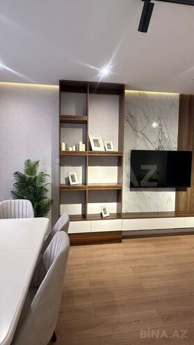 Сдаётся 2-комн. новостройка 65 м², м. Низами, photo 1 from 8