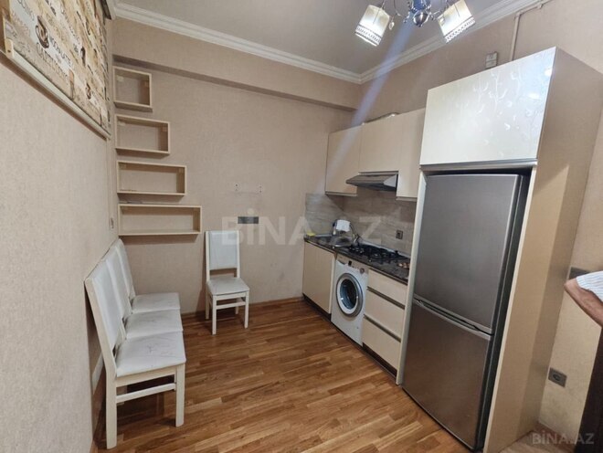 Продаётся 2-комн. новостройка 40 м², м. Кара Караев, photo 1 from 12