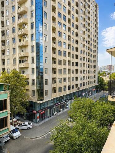 Satılır 2 otaqlı köhnə tikili 65 m², 28 May m., photo 18 from 19