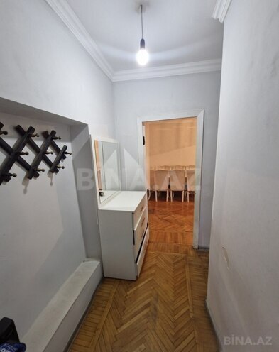 Продаётся 2-комн. вторичка 70 м², м. Иншаатчылар, photo 7 from 12