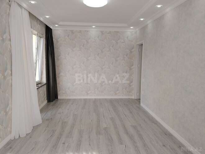 Продаётся 2-комн. вторичка 62 м², м. Ази Асланов, photo 4 from 14