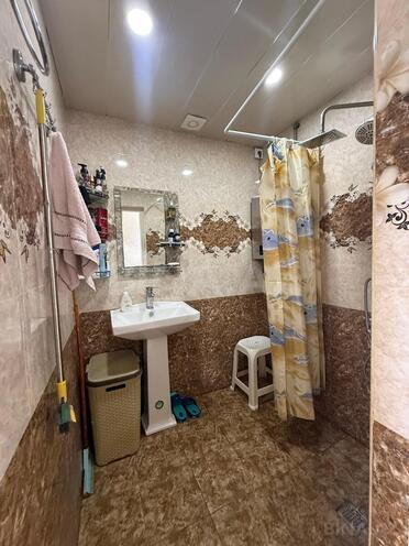 Продаётся 2-комн. вторичка 65 м², м. Ази Асланов, photo 12 from 14