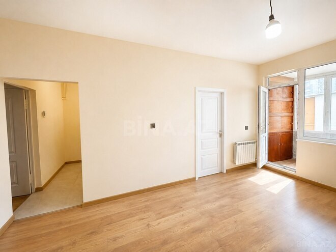 Satılır 1 otaqlı köhnə tikili 30 m², Memar Əcəmi m., photo 3 from 10