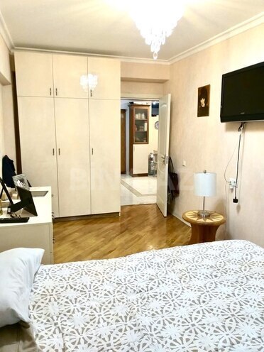 İcarəyə verilir 3 otaqlı köhnə tikili 100 m², Gənclik m., photo 5 from 15