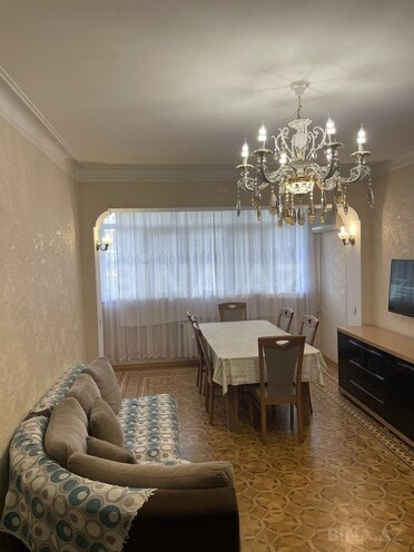 Satılır 3 otaqlı köhnə tikili 85 m², İnşaatçılar m., photo 3 from 15