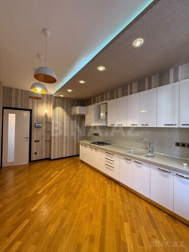 Satılır 3 otaqlı yeni tikili 130 m², İnşaatçılar m., photo 1 from 26