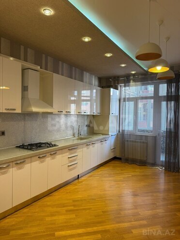 Satılır 3 otaqlı yeni tikili 130 m², İnşaatçılar m., photo 3 from 26