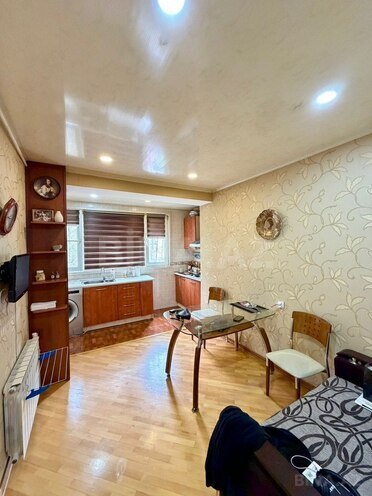 Сдаётся 2-комн. вторичка 65 м², м. Гянджлик, photo 4 from 6