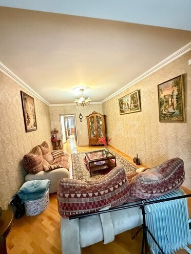 Сдаётся 2-комн. вторичка 65 м², м. Гянджлик, photo 1 from 6