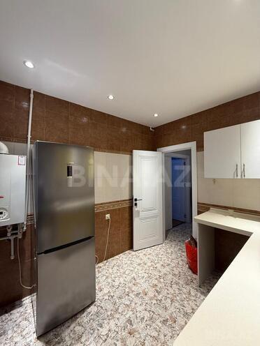 Satılır 3 otaqlı köhnə tikili 95 m², Elmlər Akademiyası m., photo 10 from 17
