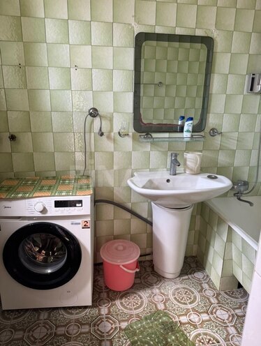 Сдаётся 4-комн. вторичка 100 м², м. Нариман Нариманов, photo 6 from 8