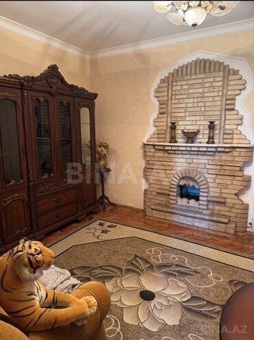 Сдаётся 4-комн. вторичка 100 м², м. Нариман Нариманов, photo 1 from 8