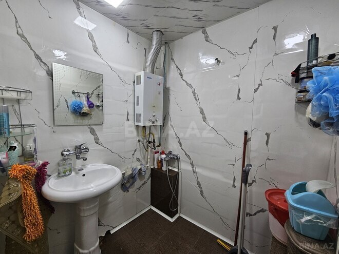 Satılır 2 otaqlı köhnə tikili 60 m², Qara Qarayev m., photo 10 from 14
