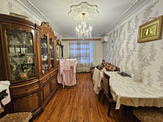 Satılır 2 otaqlı köhnə tikili 60 m², Qara Qarayev m., photo 13 from 14