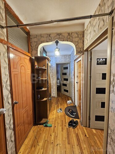 Satılır 2 otaqlı köhnə tikili 60 m², Qara Qarayev m., photo 5 from 14