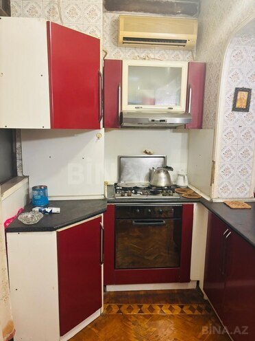 Satılır 5 otaqlı köhnə tikili 110 m², İnşaatçılar m., photo 13 from 21