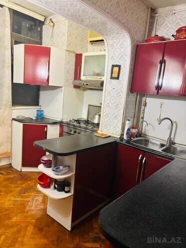 Satılır 5 otaqlı köhnə tikili 110 m², İnşaatçılar m., photo 16 from 21
