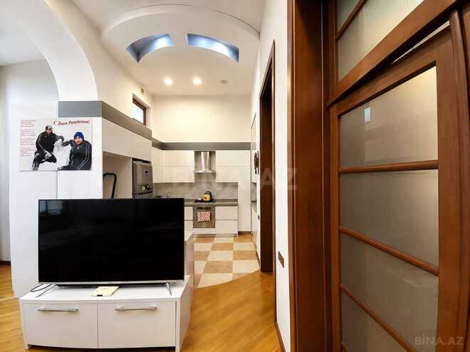Satılır 3 otaqlı köhnə tikili 128 m², Sahil m., photo 13 from 27