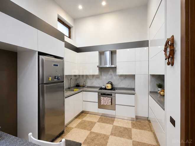 Satılır 3 otaqlı köhnə tikili 128 m², Sahil m., photo 23 from 27