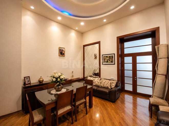 Satılır 3 otaqlı köhnə tikili 128 m², Sahil m., photo 8 from 27