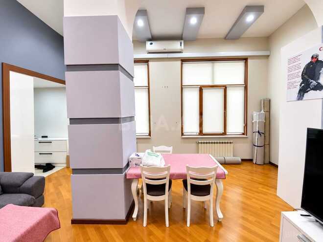 Satılır 3 otaqlı köhnə tikili 128 m², Sahil m., photo 12 from 27