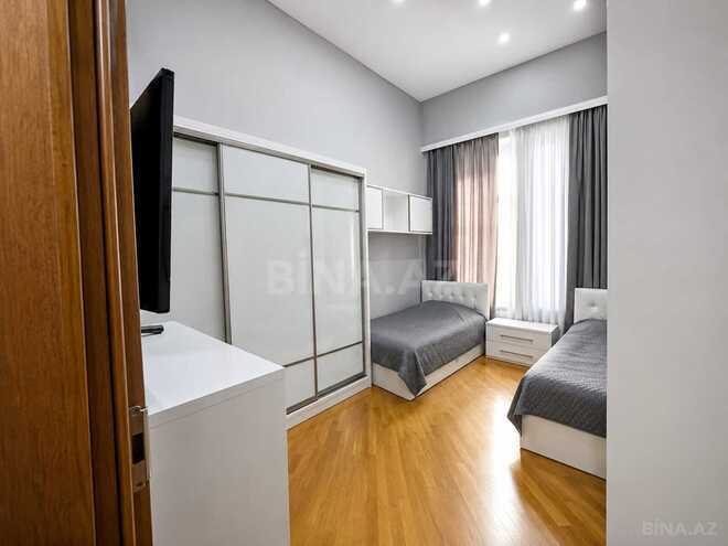 Satılır 3 otaqlı köhnə tikili 128 m², Sahil m., photo 22 from 27