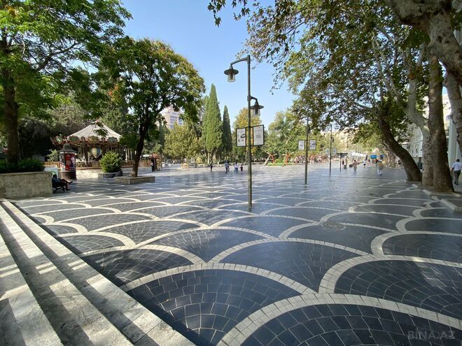 Satılır 3 otaqlı köhnə tikili 103 m², Sahil m., photo 1 from 14