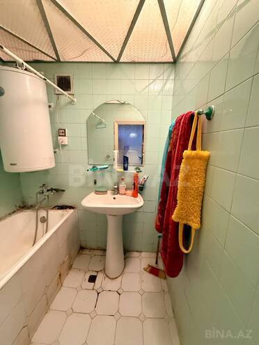 Satılır 3 otaqlı köhnə tikili 90 m², İnşaatçılar m., photo 10 from 13