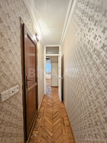 Satılır 3 otaqlı köhnə tikili 90 m², İnşaatçılar m., photo 16 from 23